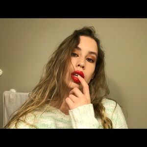 Meet your Posher, Wendy